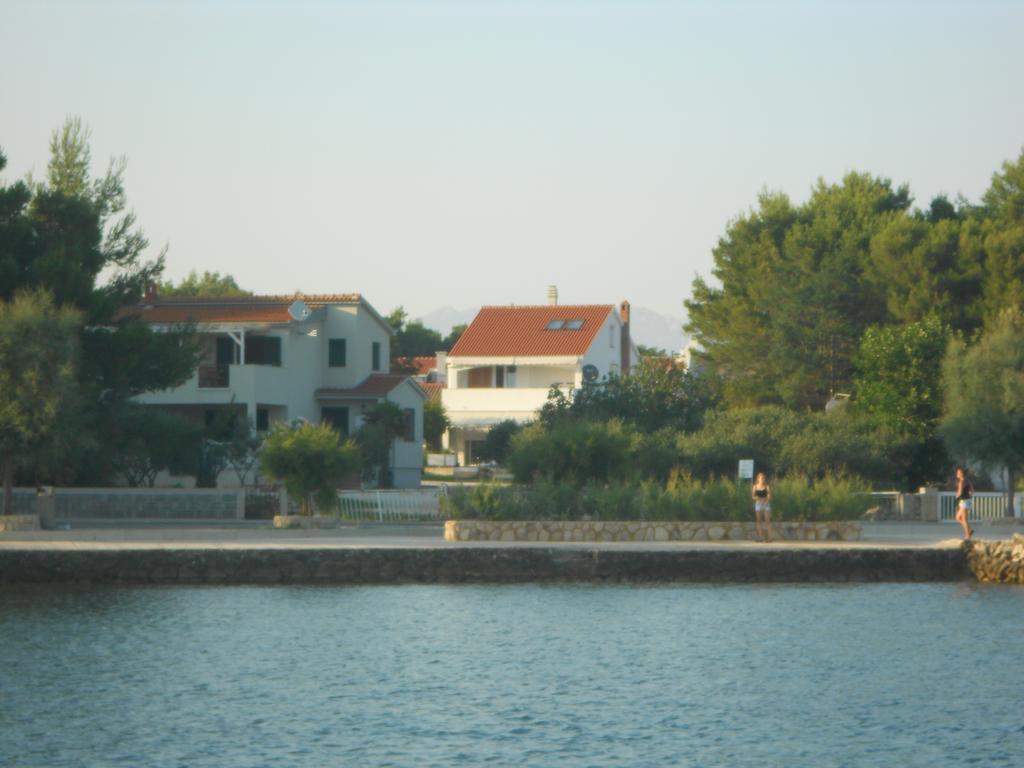 Apartment Niko Vir Esterno foto